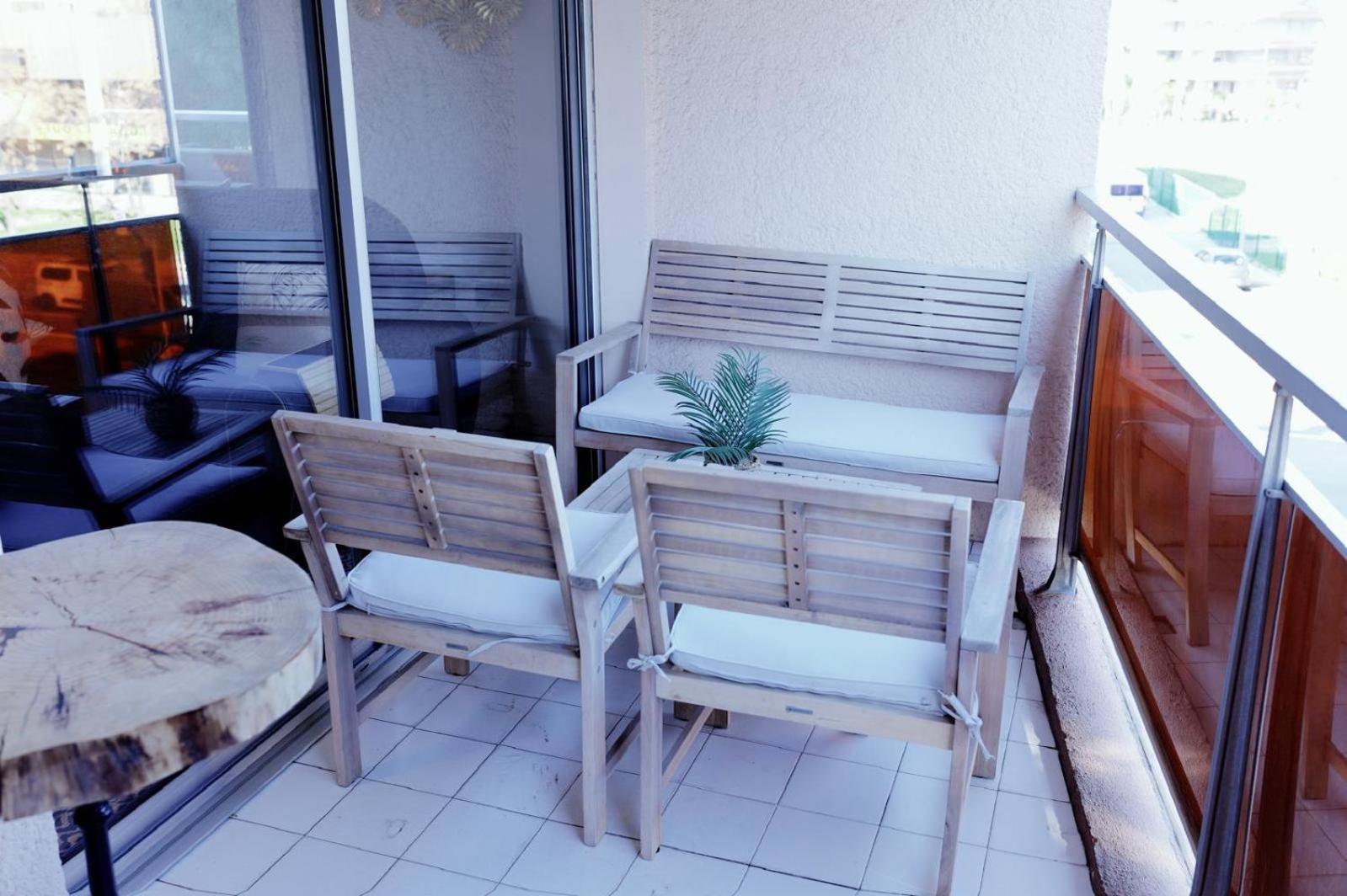 Plage: Cosy A 300m De La Apartment Fréjus