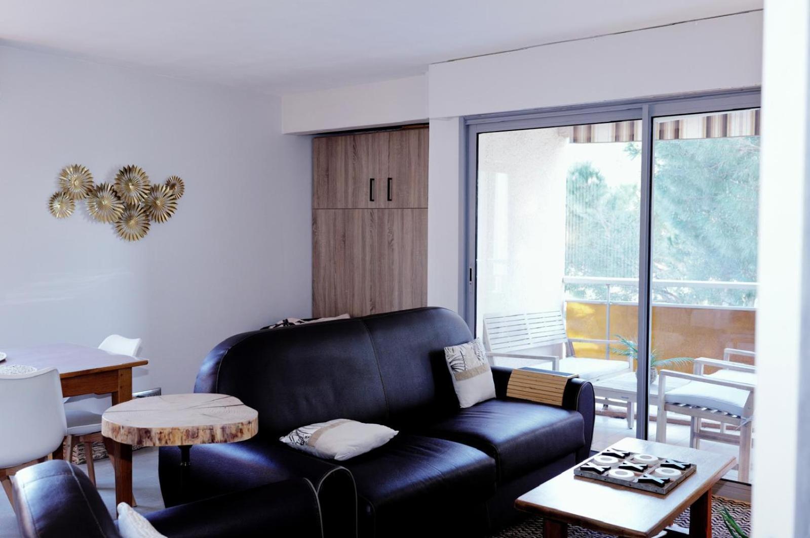 Plage: Cosy A 300m De La Fréjus