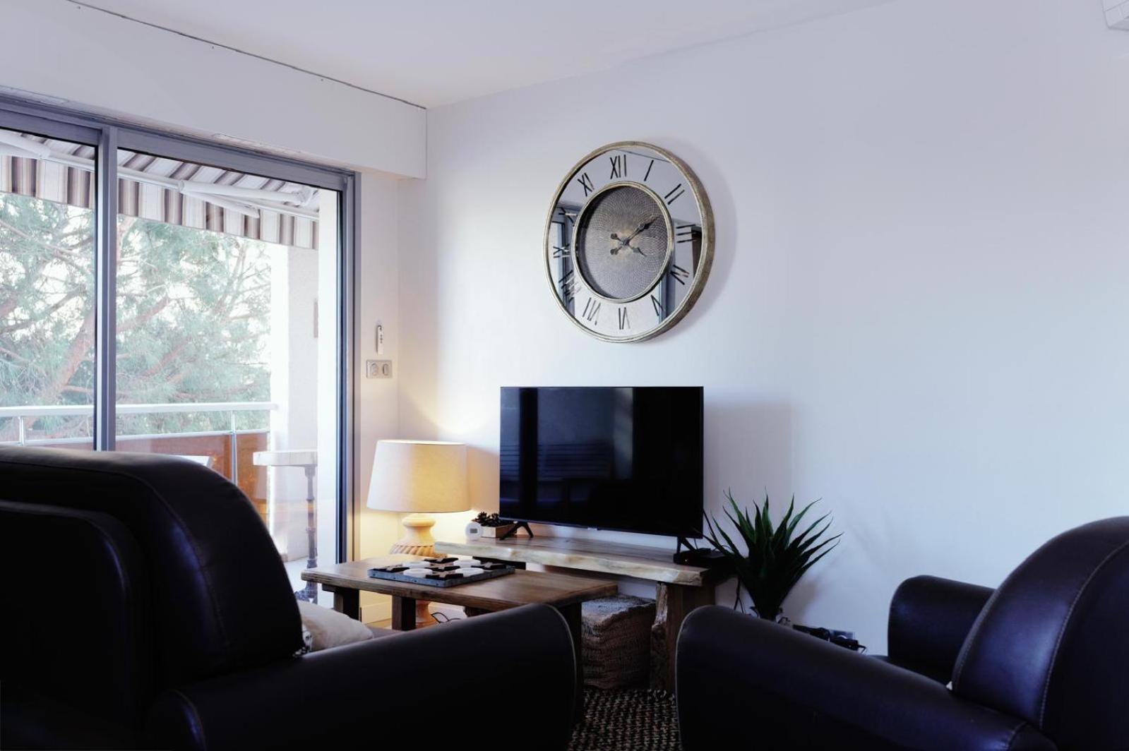 Plage: Cosy A 300m De La Apartment Frejus